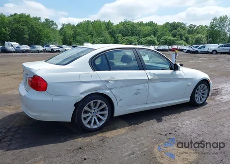 2011 BMW 328I xDrive из США, поврежденный, VIN WBAPK5C54BA661800